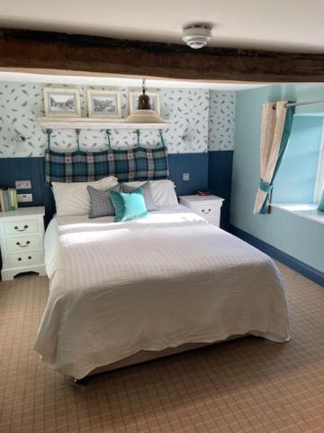 The Golden Pheasant Inn Burford Buitenkant foto