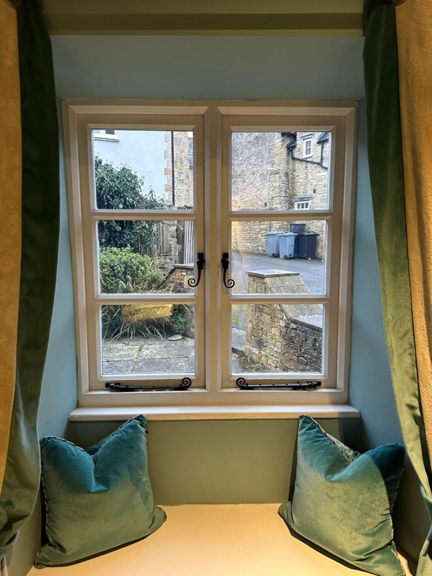 The Golden Pheasant Inn Burford Buitenkant foto