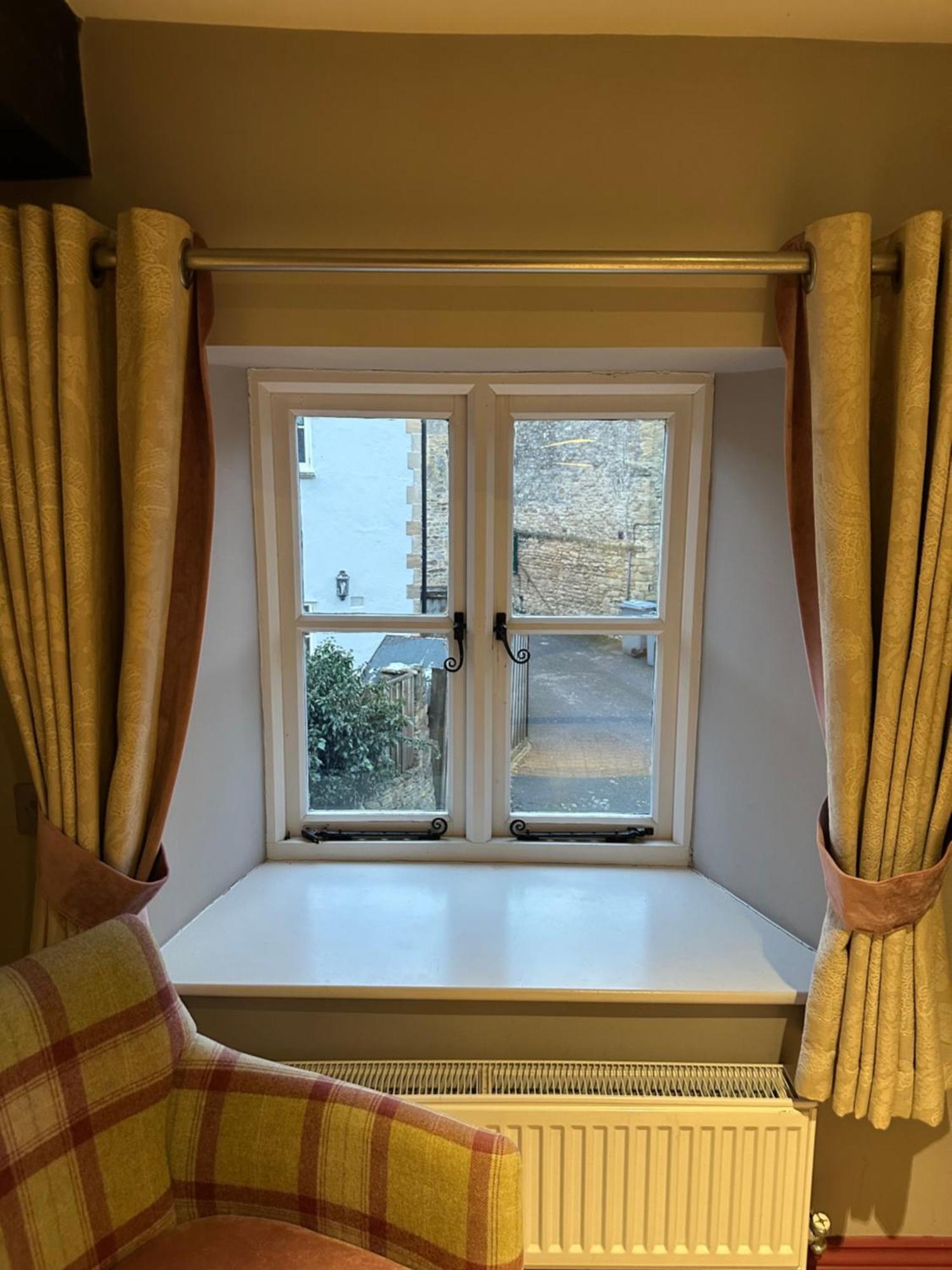 The Golden Pheasant Inn Burford Buitenkant foto